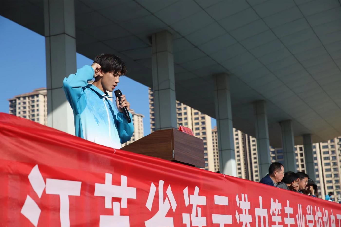 4運(yùn)動(dòng)員代表圖.jpg