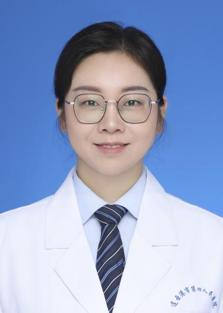 李靜.png